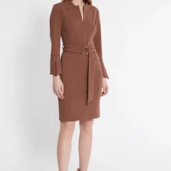 Ana Alcazar Strakke Jurk Vafewis Bruin