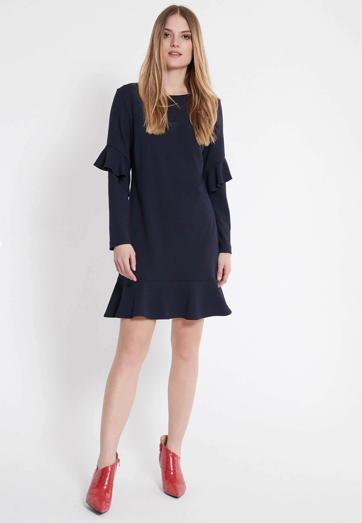 Ana Alcazar Volant Jurk Waisy Blauw 1 Ana Alcazar Volant Jurk Waisy Blauw