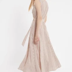 Ana Alcazar Midi Jurk Zemy Donker-Beige 8 Ana Alcazar Midi Jurk Zemy Donker-Beige -Goedkope Mooie Kled Winkel ana alcazar 047622 2866 8084