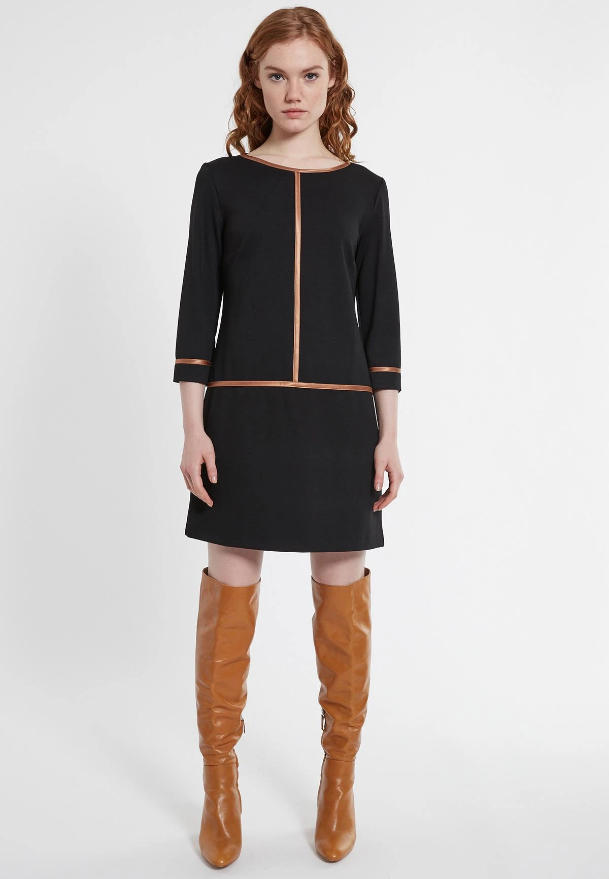 Ana Alcazar A-Lijn Jurk Becca 1 Ana Alcazar A-Lijn Jurk Becca