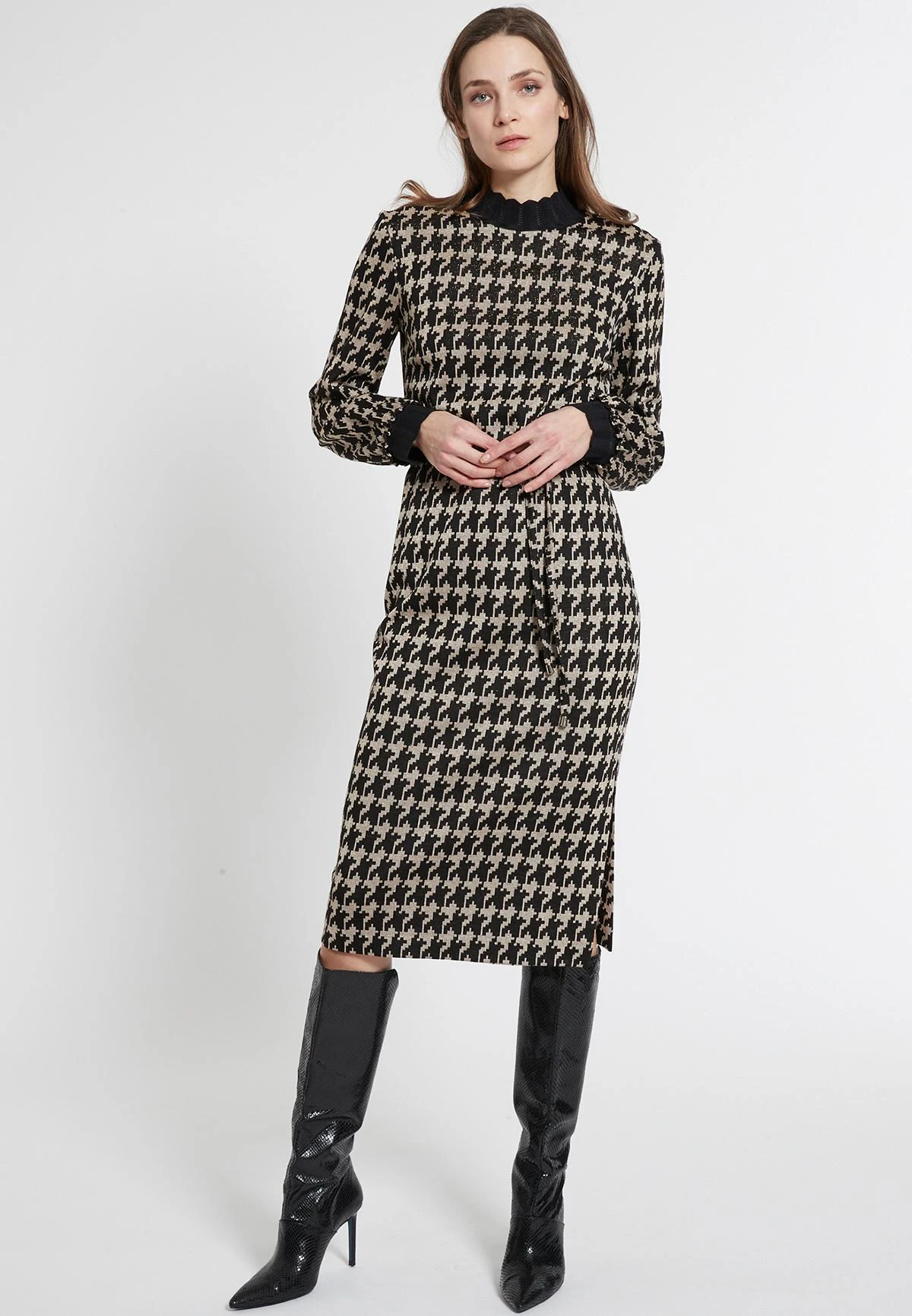 Ana Alcazar Shift Jurk Emely 1 Ana Alcazar Shift Jurk Emely