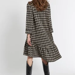 Ana Alcazar Volant Jurk Emesa 8 Ana Alcazar Volant Jurk Emesa -Goedkope Mooie Kled Winkel ana alcazar 048662 31254