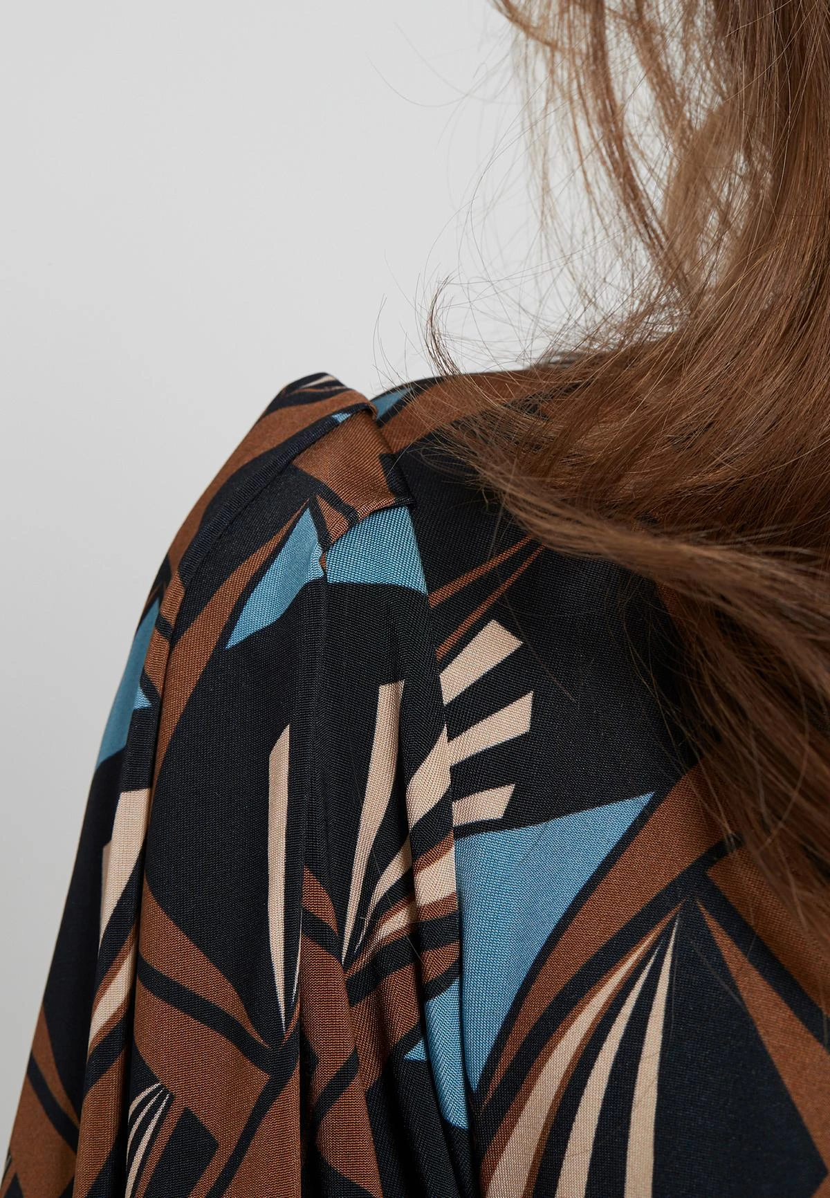 Ana Alcazar Pofmouw Jurk Esida 5 Ana Alcazar Pofmouw Jurk Esida - Afbeelding 5