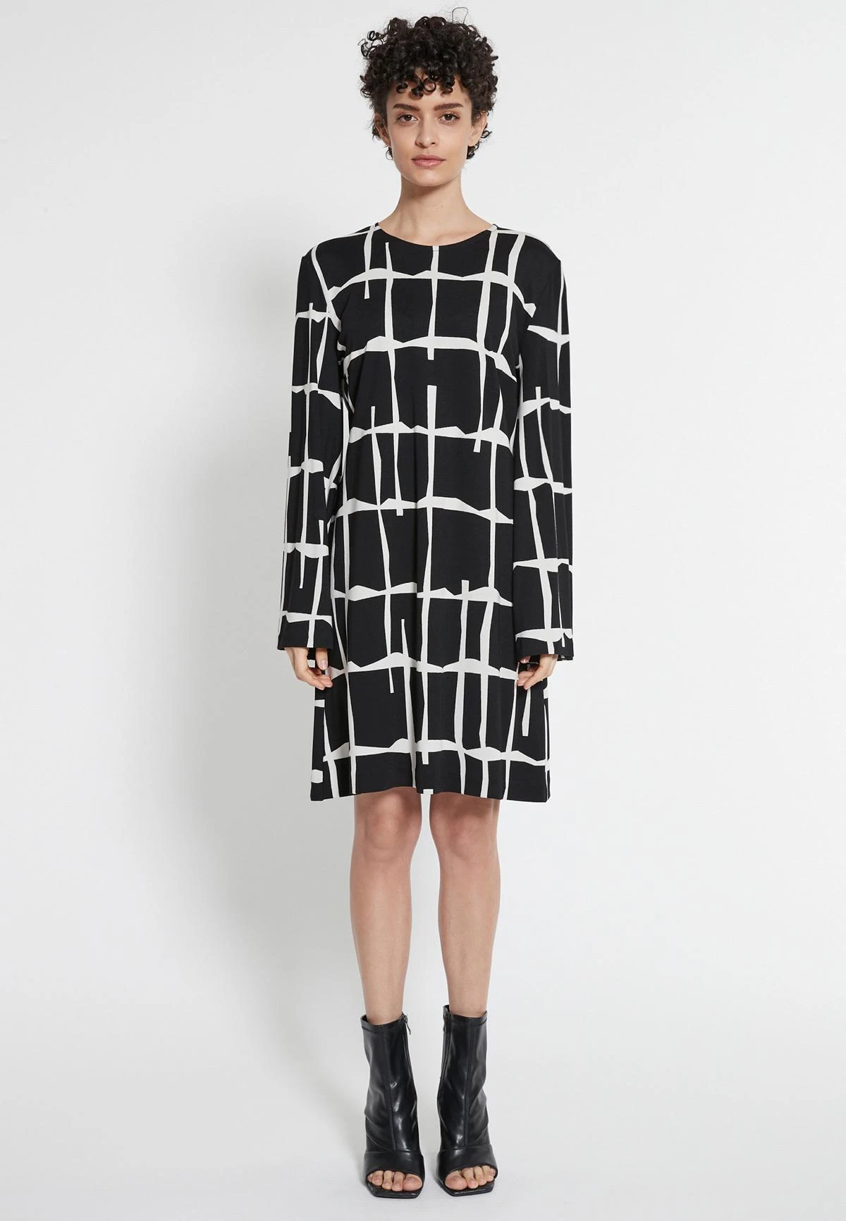 Ana Alcazar Tuniek Jurk Hewali 1 Ana Alcazar Tuniek Jurk Hewali