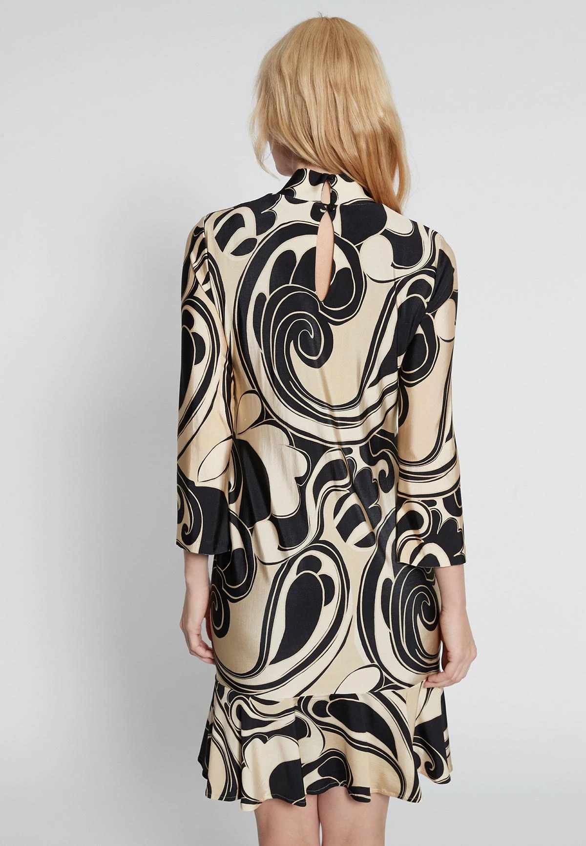 Ana Alcazar Volant Jurk Hicci 3 Ana Alcazar Volant Jurk Hicci - Afbeelding 3